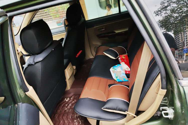 Used Haval H5 Classic 2012 European-style Version Green Quiet 2.0T Manual Two-Wheel Drive Comfort Model

