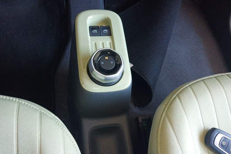 Used Geely Auto Panda Classic 2023 Panda Mini New Year Edition Treasure Bear
