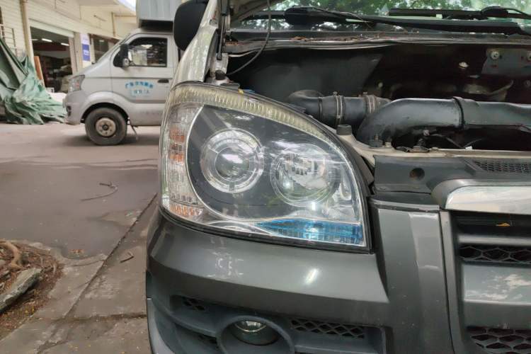 Used JAC Refine 2011 2.4L Government Procurement Version Manual Luxury Trim
