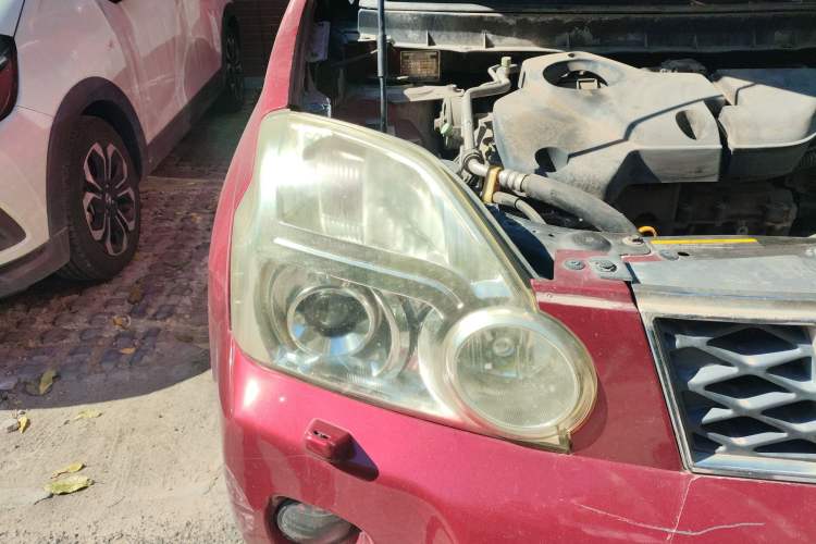 Used Nissan X-Trail 2010 2.5L CVT Flagship Edition 4WD Right Front Headlight