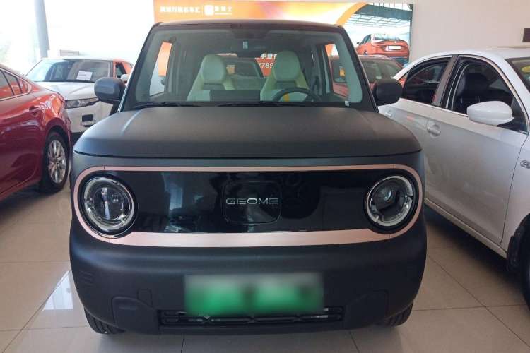 Used Geely Auto Panda Classic 2023 Panda Mini New Year Edition Treasure Bear
