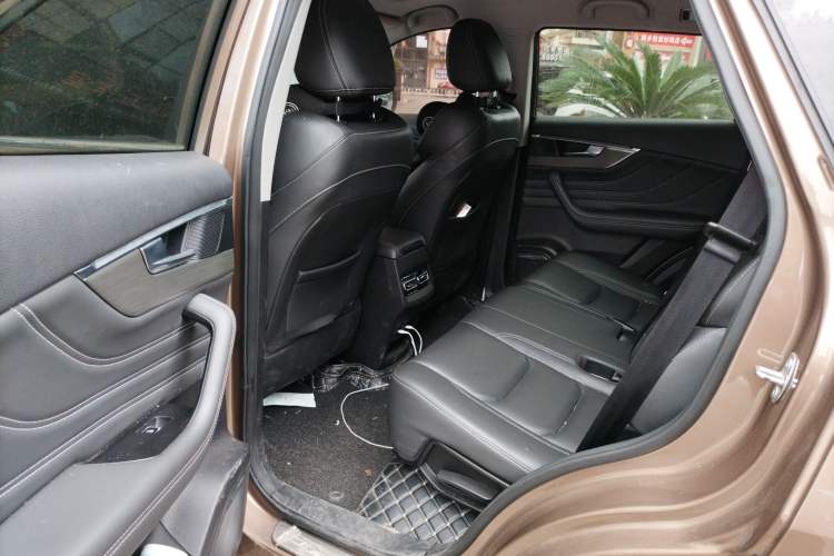 Used JETOUR X70S 2019 1.5T Automatic ZHENG TU Version China V Standard
