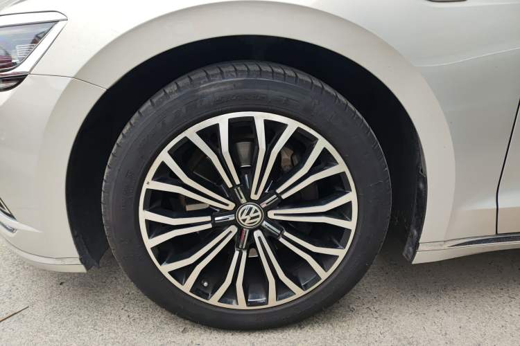 Used Volkswagen Phideon 2018 Revised Version 380TSI Two-Wheel Drive Business Edition