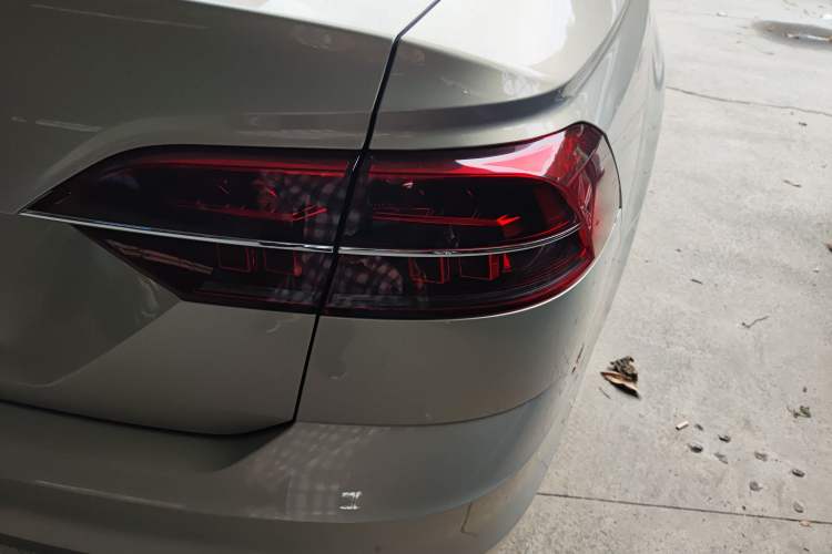 Used Volkswagen Phideon 2018 Revised Version 380TSI Two-Wheel Drive Business Edition