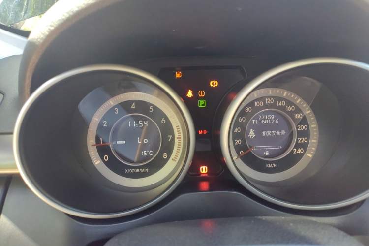 Used Bestune X80 2015 2.0L automatic luxury version
