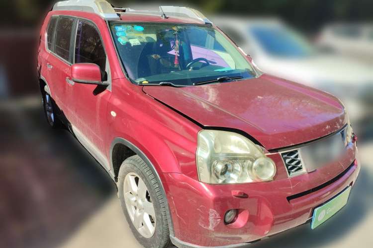 Used Nissan X-Trail 2010 2.5L CVT Flagship Edition 4WD Front Right 45 Deg