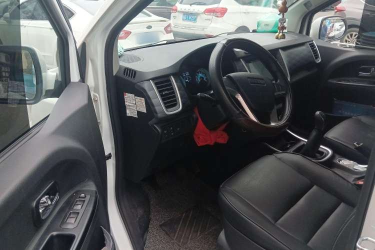 Used SRM Gold Hiace M Classic 2022 1.5L Travel Lion Passenger Vehicle 5 Seats
