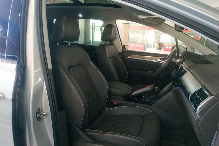 Used Volkswagen Viloran 2020 380TSI Prestige Edition