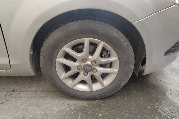 Used Ford Focus 2009 Sedan 1.8L Automatic Fashion Edition
