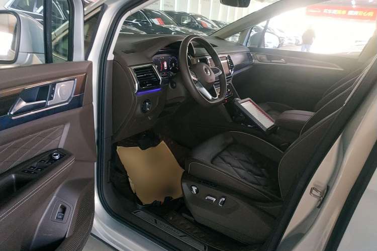 Used Volkswagen Viloran 2020 380TSI Prestige Edition