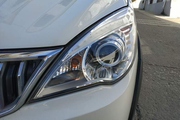 Used BAIC Weiwang M30 2017 1.5L M30S Standard DAM15DL
