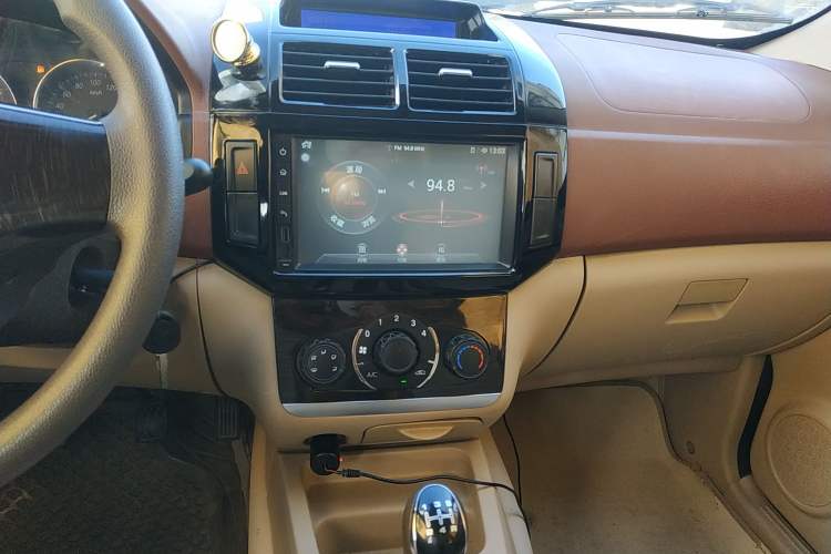 Used BAIC Weiwang M30 2017 1.5L M30S Standard DAM15DL
