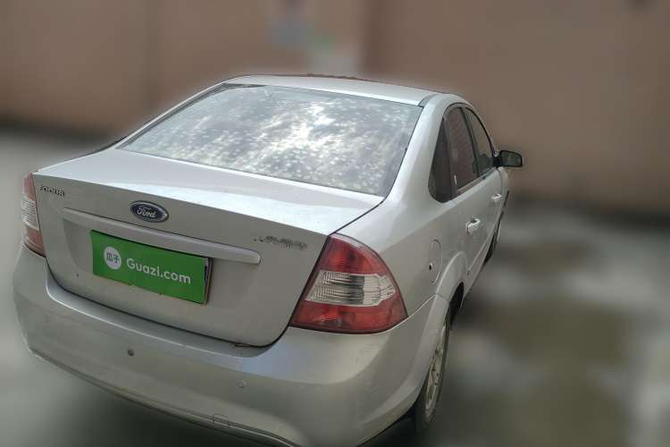 Used Ford Focus 2009 Sedan 1.8L Automatic Fashion Edition
