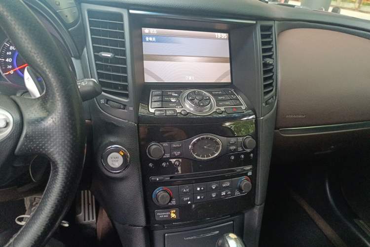 Used Infiniti FX 2010 FX35 Standard Edition
