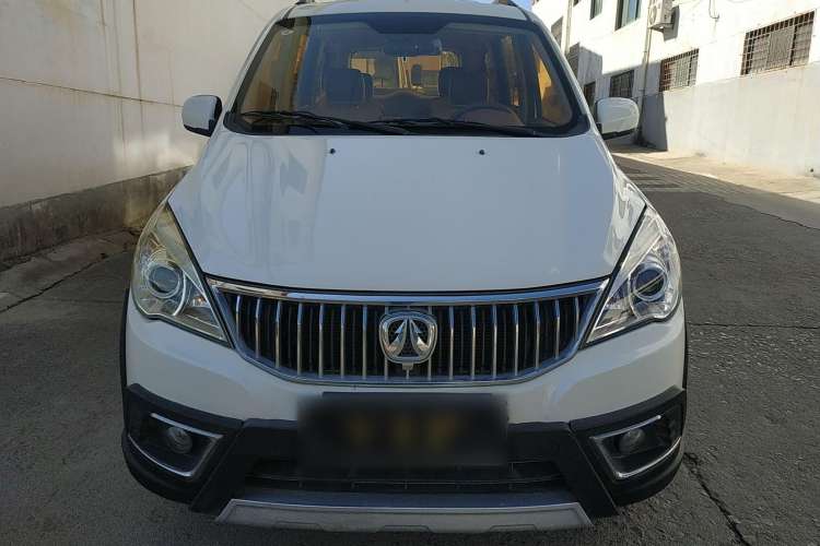 Used BAIC Weiwang M30 2017 1.5L M30S Standard DAM15DL
