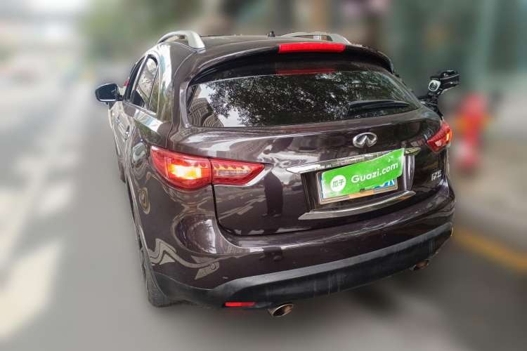 Used Infiniti FX 2010 FX35 Standard Edition
