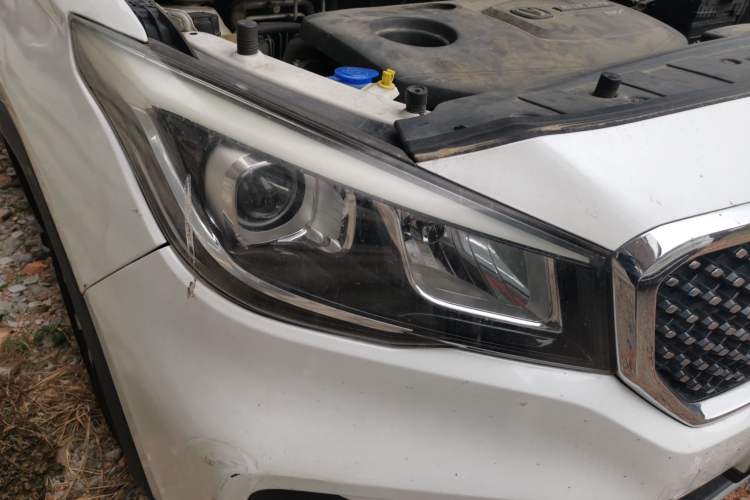 Used CHANGAN Lingxuan 2017 1.5T Manual Joyful & Happy Model
