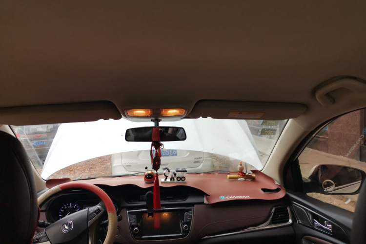 Used CHANGAN Lingxuan 2017 1.5T Manual Joyful & Happy Model
