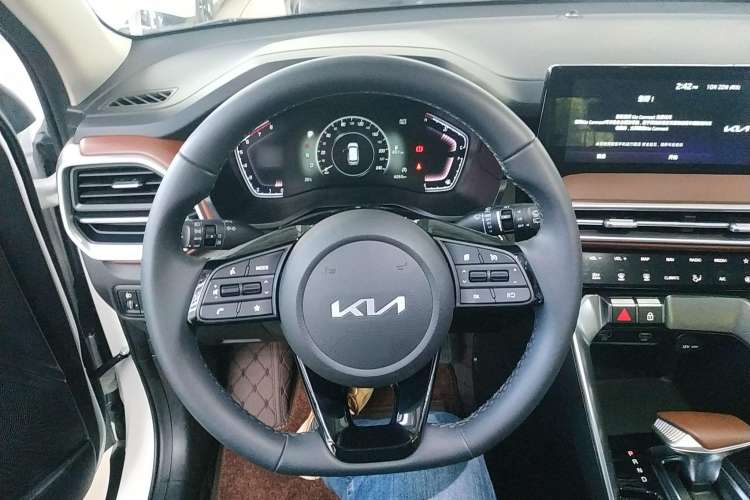 Used Kia Sportage R 2021 Ace 2.0L Splendid Edition
