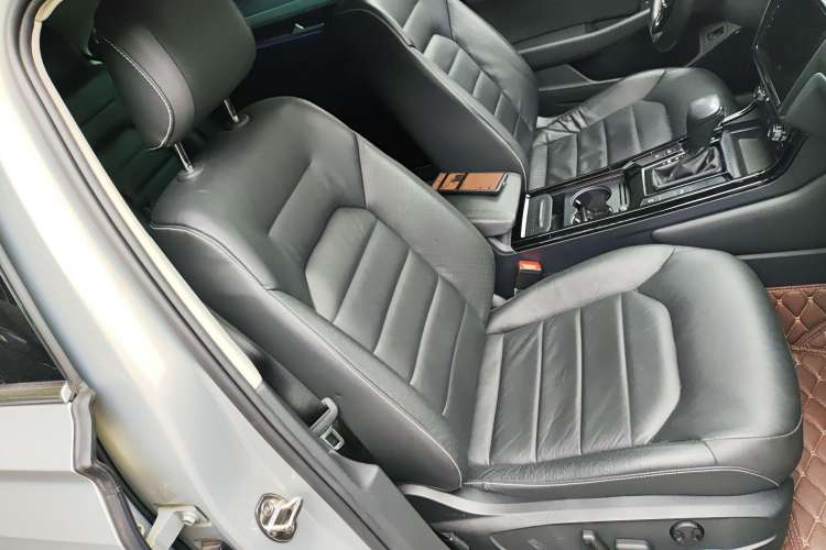 Used Volkswagen Phideon 2018 Revised Version 380TSI Two-Wheel Drive Business Edition