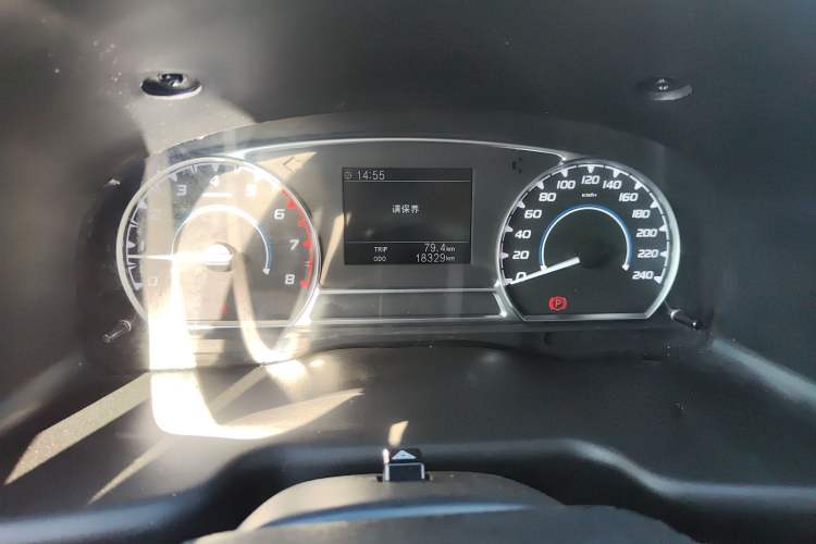 Used JMC Transit 2019 2.8T Commercial Version Long Wheelbase Mid-Roof 6-Seater Rear Single Tire China VI Emission Standard – JX493
