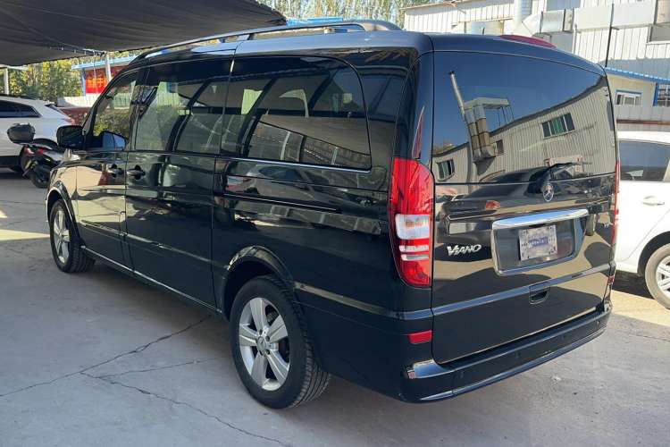 Used Mercedes-Benz Viano 2011 2.5L Navigator Edition Exterior 4