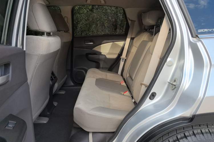 Used Honda CR-V 2012 2.0L two-wheel drive urban version