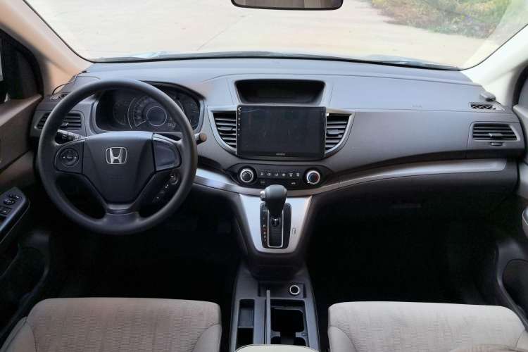 Used Honda CR-V 2012 2.0L two-wheel drive urban version