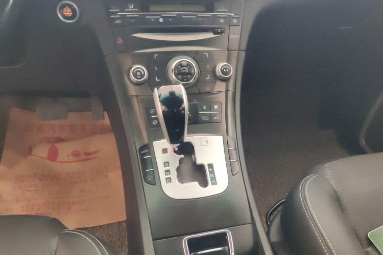 Used Luxgen Great 7 SUV 2013 Limited-Edition Sharp Model 2.2T Two-Wheel-Drive Smart Version