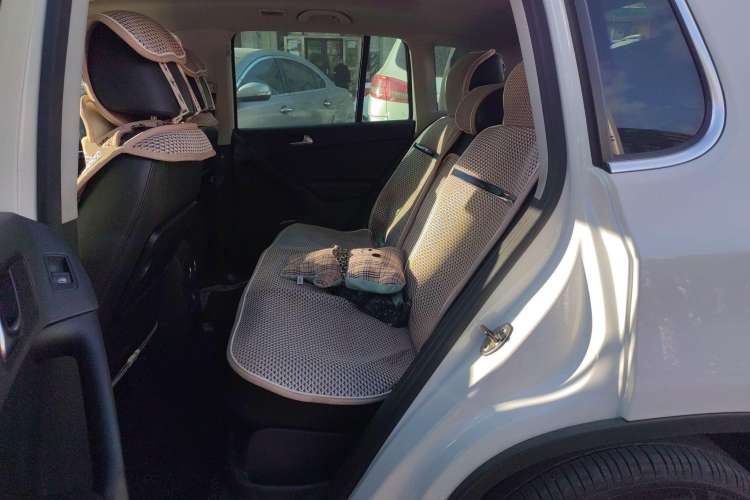 Used Volkswagen Tiguan 2009 2.0 TSI Luxury Edition Left Rear Seat