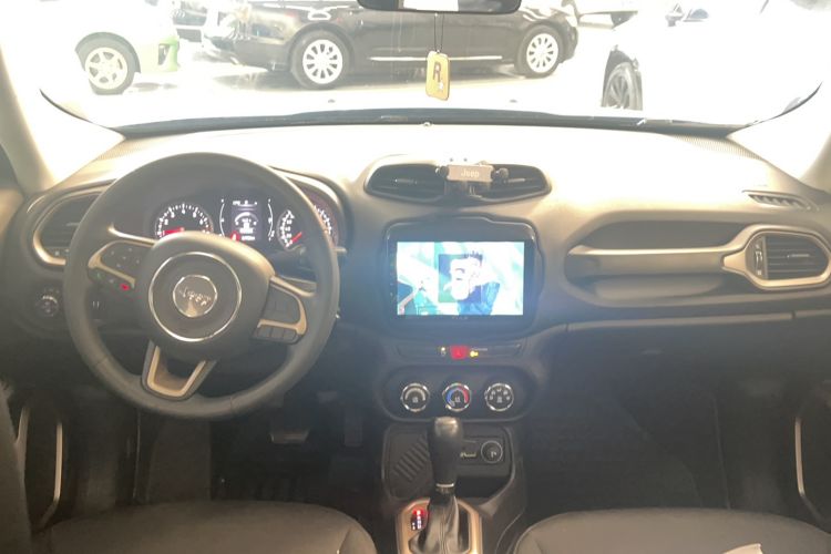 Used Jeep Renegade 2017 180T Automatic High-Energy Version