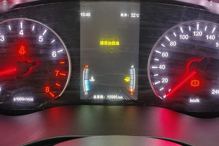 Used BYD Song MAX 2018 1.5T Manual Smart Connect Luxury 6-Seater Odometer Close Up