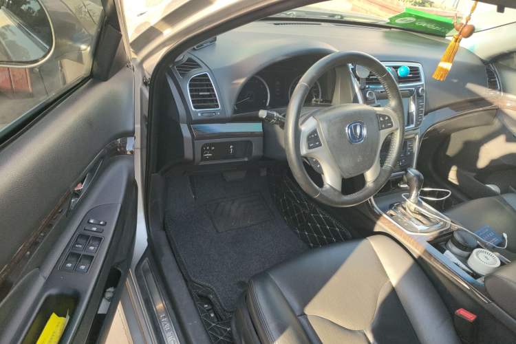 Used CHANGAN Raeton 2014 1.8T Automatic Prestige Anniversary Edition China IV Standard
