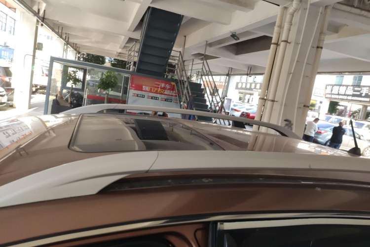 Used Luxgen Great 7 SUV 2013 Limited-Edition Sharp Model 2.2T Two-Wheel-Drive Smart Version