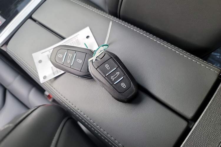 Used Citroen C5 X 2022 1.6T Flagship Extraordinary Edition – Year of the Tiger New Beginnings Version
