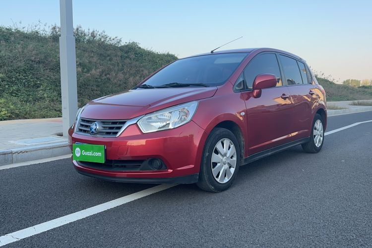 Used Venucia R50 2013 1.6L Automatic Fashion Edition