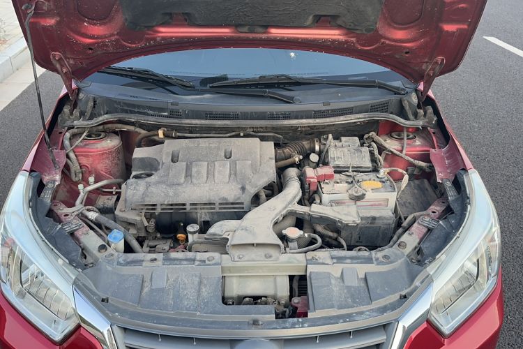 Used Venucia R50 2013 1.6L Automatic Fashion Edition
