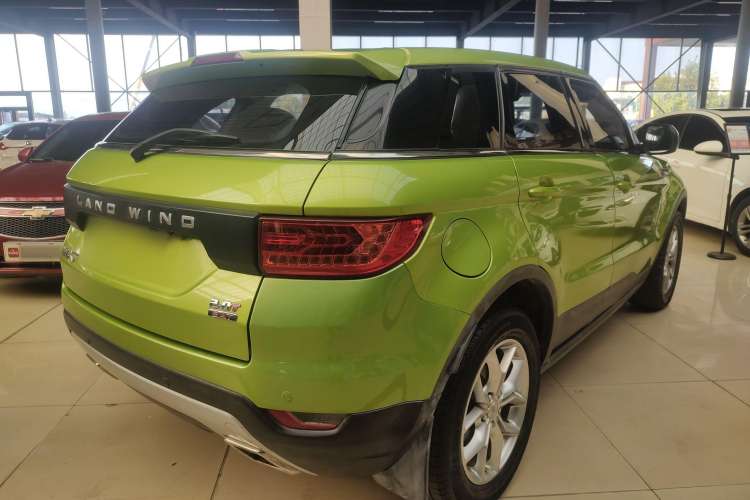 Used Land X7 2015 2.0T Panoramic Luxury Edition
