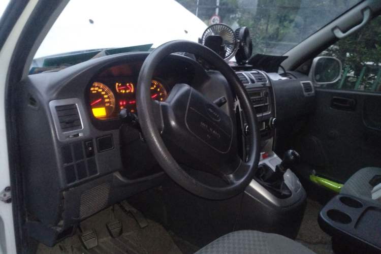 Used Jinbei Express 2020 2.0L Upgraded Version China VI Standard 6-Seater 1TZS