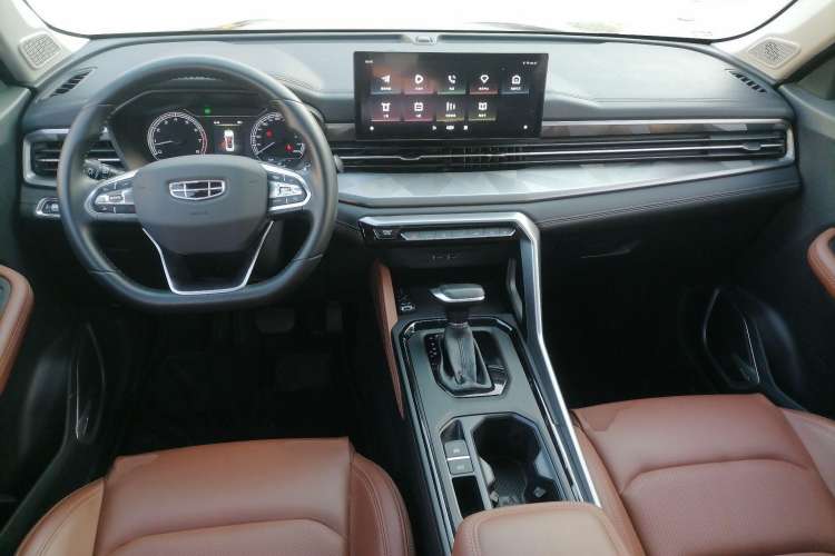 Used Geely Auto Vision X6 2021 PRO 1.4T Automatic Prestige Model