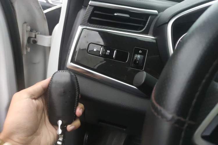 Used Dongfeng Fengon ix5 2019 220T CVT ZhiShang Version China VI Standard Vehicle Key