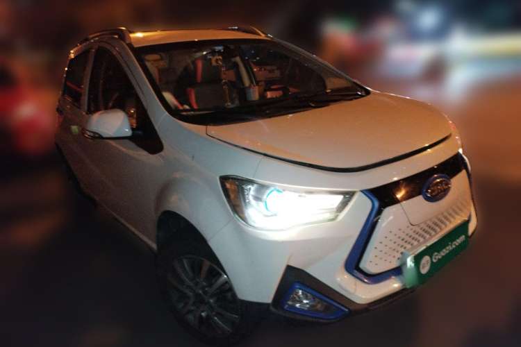 Used JAC iEV6E 2018 Sport Version iEV6E Smart Edition Front Right 45 Deg
