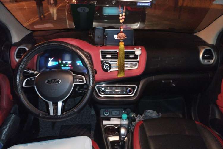 Used JAC iEV6E 2018 Sport Version iEV6E Smart Edition Center Console