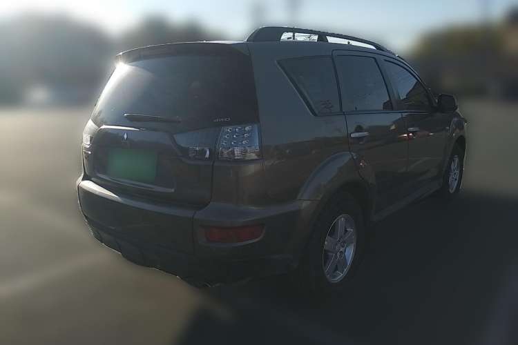 Used Mitsubishi 2012 Kicks 2.0 Sport Navigation Edition
