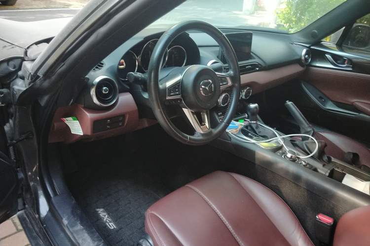 Used Mazda MX-5 2018 2.0L RF Platinum Steel Gray
