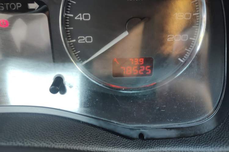 Used Peugeot 307 2013 Hatchback 1.6L Automatic Comfort Edition