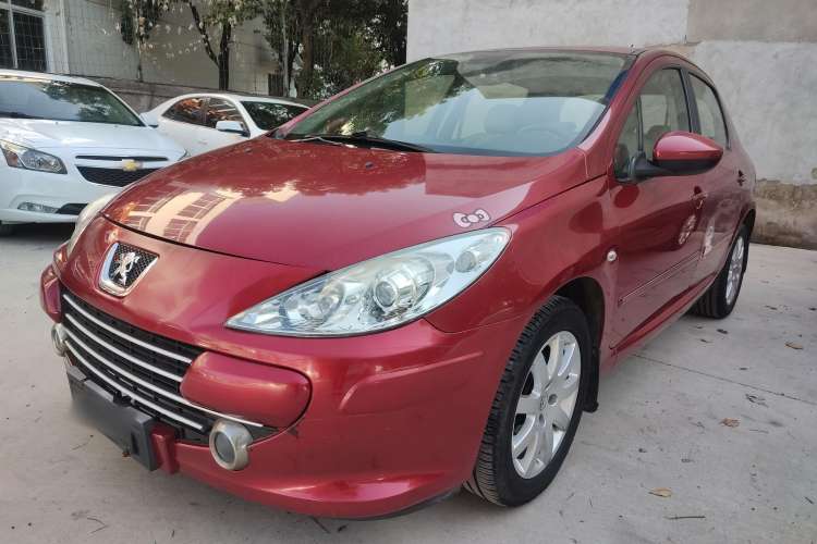 Used Peugeot 307 2013 Hatchback 1.6L Automatic Comfort Edition