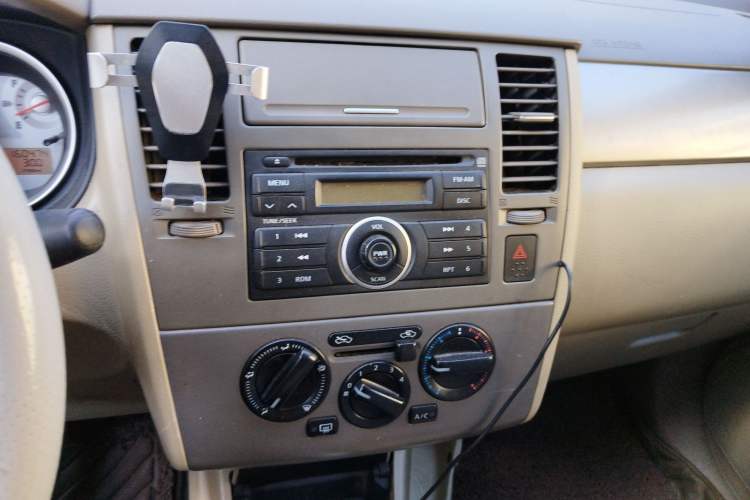 Used Nissan Tiida Sedan 2008 1.6L Automatic Fashion Edition