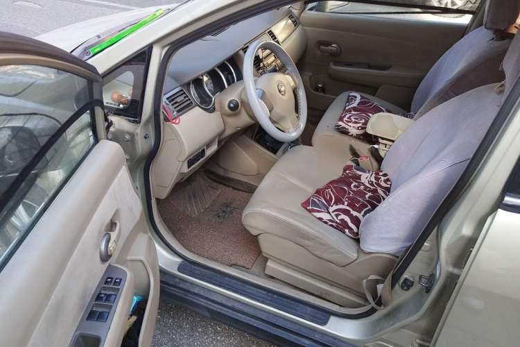 Used Nissan Tiida Sedan 2008 1.6L Automatic Fashion Edition