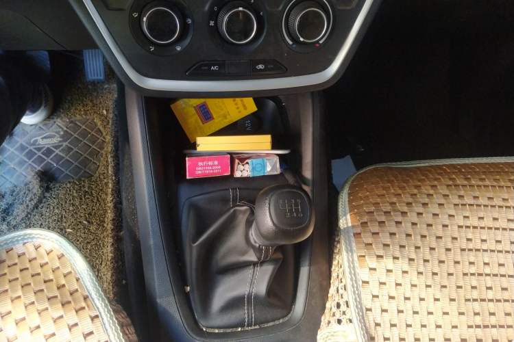 Used Wuling Hongguang S3 2019 1.5L Manual Standard Version China VI Standard
